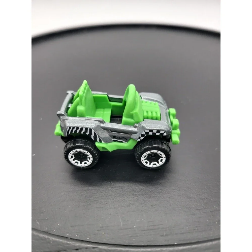 2017  Hot  Wheels BOGZILLA Green & Gray 1:64 DIiecast Car  with Black & White